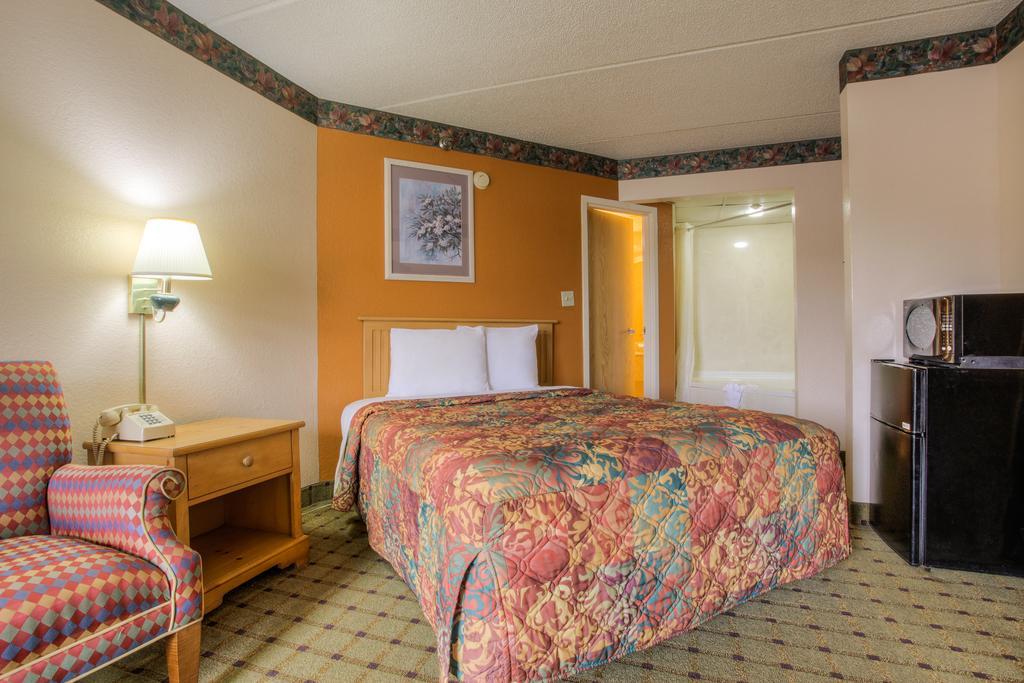 Royal Inn Пиджен Фордж Стая снимка